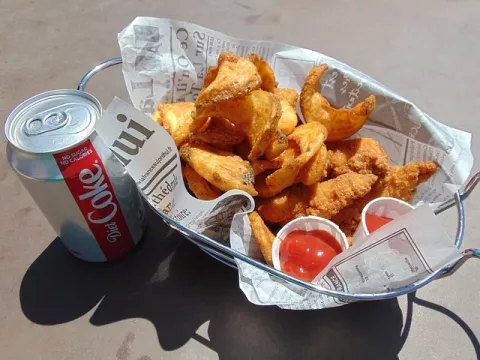 México prohíbe la comida basura (junk food) para los niños  thumbnail
