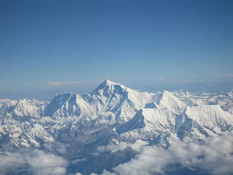 Is Everest Shedding Its Icy Coat? thumbnail