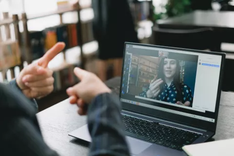 Sign Language Adapts To Climate Change thumbnail