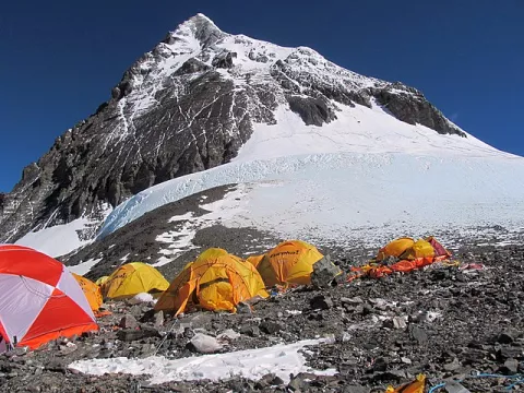 Glaciers Retreat On Mt. Everest thumbnail